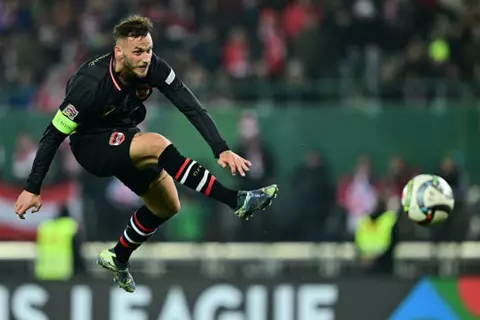 بعد انضمامه إلى رد ستار.. أرناتوفيتش: بكيت هنا أكثر مما بكيت طيلة حياتي